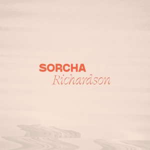 Dengarkan Somebody Told Me lagu dari Sorcha Richardson dengan lirik