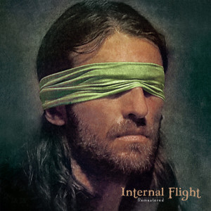 Dengarkan lagu Internal Flight (Remastered) nyanyian Estas Tonne dengan lirik