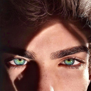 Dengarkan lagu Fergalicious (武梟Remix) nyanyian 武枭 dengan lirik