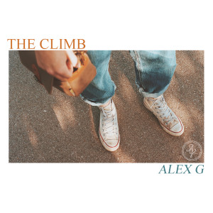 Dengarkan The Climb lagu dari Group Star dengan lirik