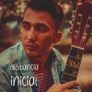 Listen to Distancia Inicial song with lyrics from Andrew Garcia