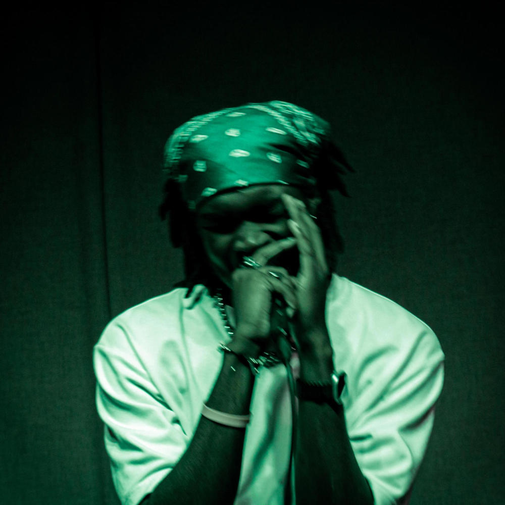 E.T (Explicit)