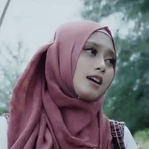 Listen to Cintaku Di Pasung song with lyrics from Lala Novela