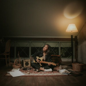 ดาวน์โหลดและฟังเพลง เดิมเดิม (Loop) พร้อมเนื้อเพลงจาก PARIM