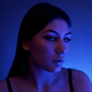 Listen to Sonder song with lyrics from Leona