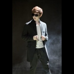 Listen to Day by day (Kpop Version) song with lyrics from Jin Chengxi (金承熙)