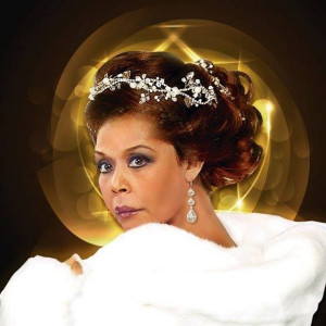 Listen to Corazon Desnudo song with lyrics from Robertha