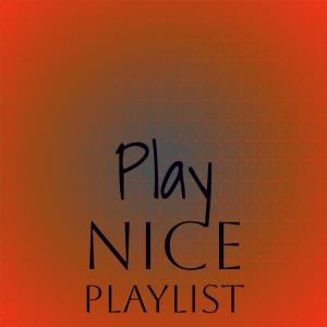 Dengarkan lagu Christmas Listener nyanyian Gawayne Doon dengan lirik
