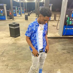 ดาวน์โหลดและฟังเพลง SPACE (Explicit) พร้อมเนื้อเพลงจาก Apg Dada