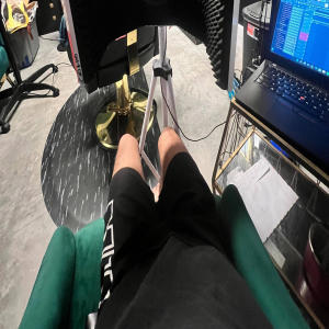 TYR33的專輯Call Da Plug (Explicit)