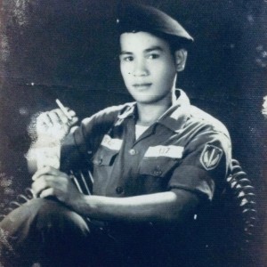 ดาวน์โหลดและฟังเพลง CHA พร้อมเนื้อเพลงจาก Jimmy Lam Pham