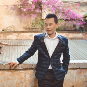 ดาวน์โหลดและฟังเพลง Giọt lệ đài trang พร้อมเนื้อเพลงจาก Trường Kha