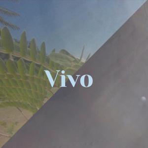 Dengarkan lagu Blurry Blight nyanyian Ellin Sheki dengan lirik