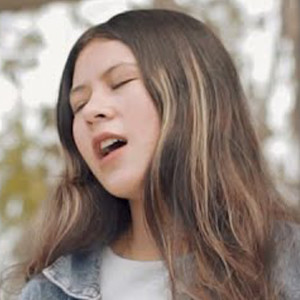 Listen to Pergi Hilang Dan Lupakan song with lyrics from MICHELLE WANGGI