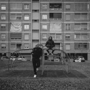 收聽Ema Door的Ragazzi di periferia歌詞歌曲