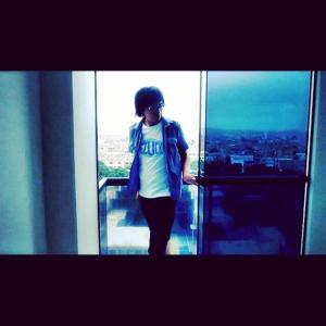 收听Sonic的Change (Change|Original Mix|- Sonic|Original Mix|- Sonic|Explicit)歌词歌曲