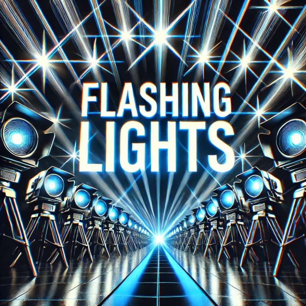 Flashing Lights (feat. DreSKI) (Explicit)