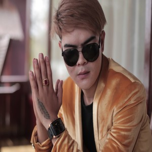 Listen to Panggilan Rindu song with lyrics from Maulana Wijaya