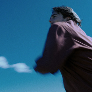 ดาวน์โหลดและฟังเพลง notoveru. (Explicit) พร้อมเนื้อเพลงจาก Newport