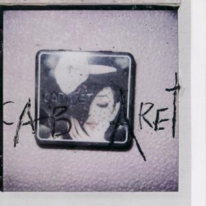 收聽Cabaret的Rockstar baby歌詞歌曲