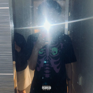 Listen to newf4ce (Explicit) song with lyrics from m4lli