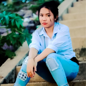 Album เศรษฐีความเหงา from Phon una