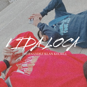 ดาวน์โหลดและฟังเพลง Vida Loca พร้อมเนื้อเพลงจาก Hernandez Klan