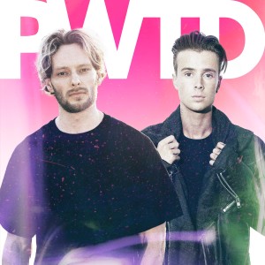 ดาวน์โหลดและฟังเพลง People Help the People พร้อมเนื้อเพลงจาก Madism
