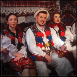 Listen to Cine Zice Ca Mi-I Bine song with lyrics from Paul Ananie