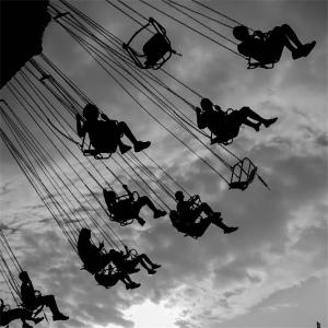 Listen to Tassel (抖音纯音乐) song with lyrics from 耀温顺