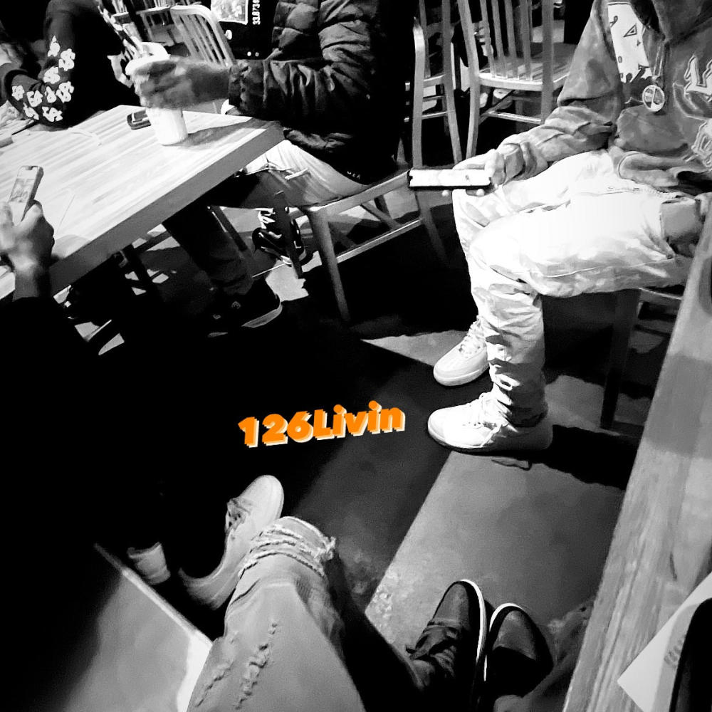 Locked In (feat. Yvngdrek) (Explicit)