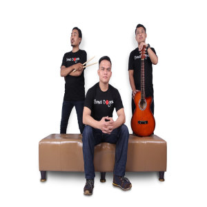 Listen to GALAU song with lyrics from SONET DOGER