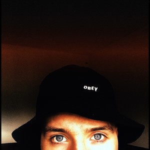 Billy McLaughlin的專輯This Is Not Here