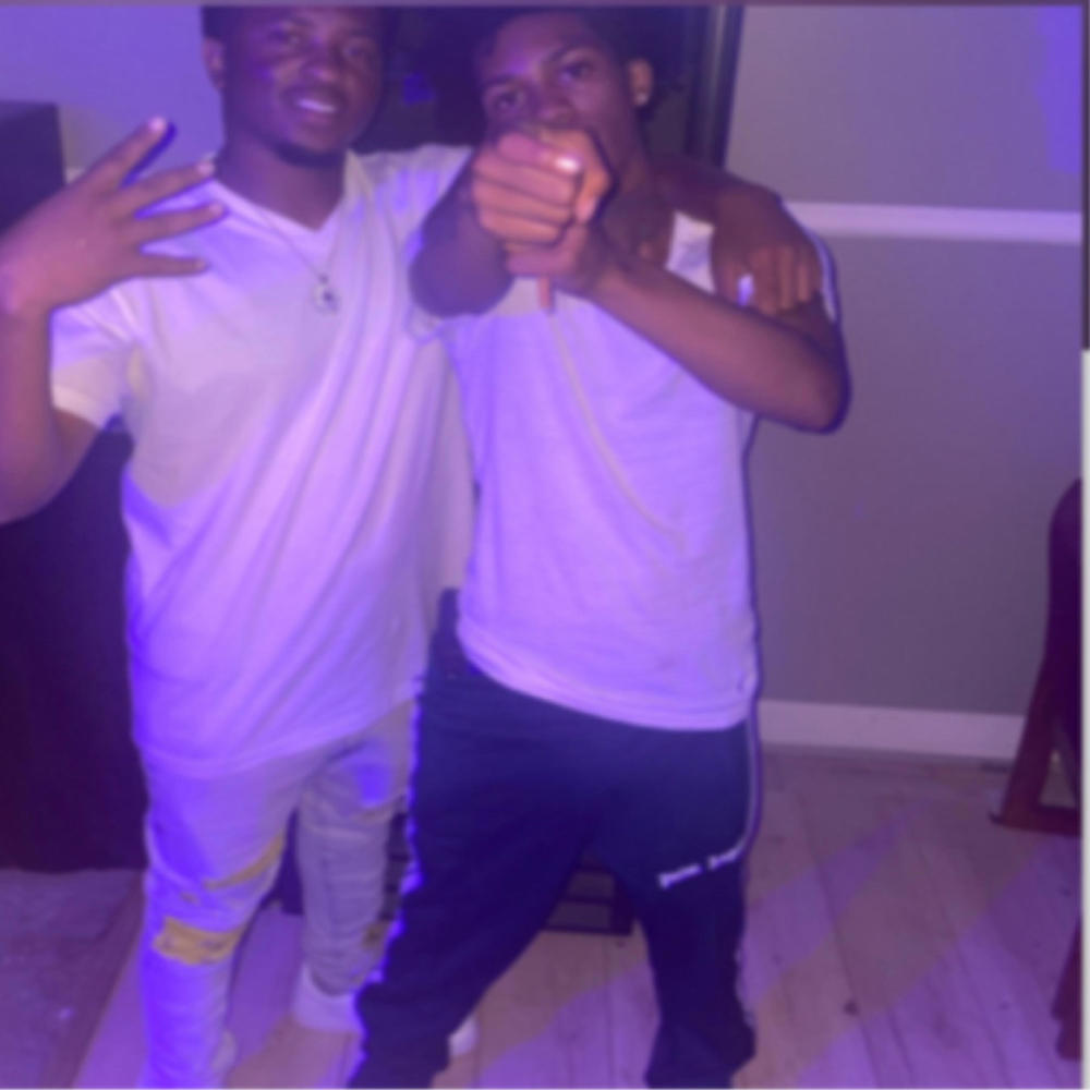 Young Lonnie - HeadShot (feat. Li Rye) (Explicit)