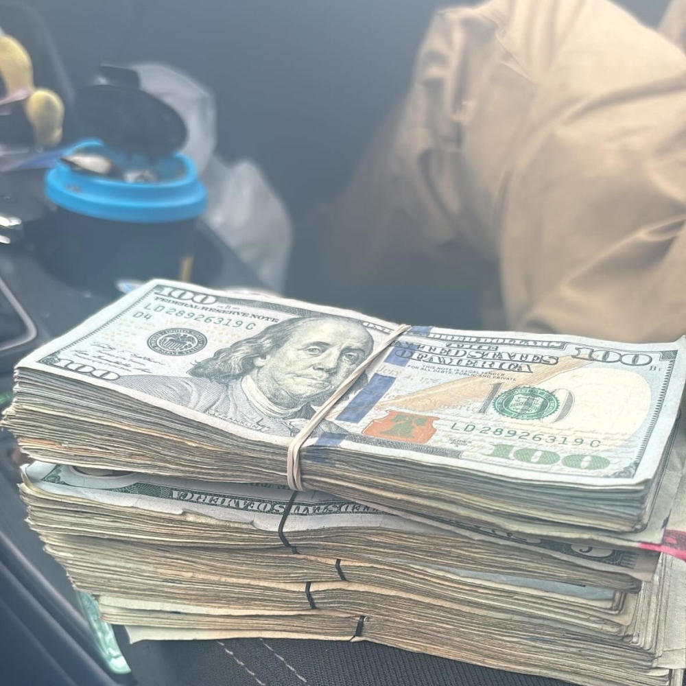 Cashin Out (Explicit)