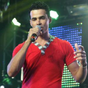 ดาวน์โหลดและฟังเพลง Anjo พร้อมเนื้อเพลงจาก Danilo Moura