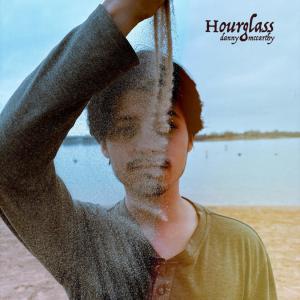 Danny McCarthy的專輯Hourglass