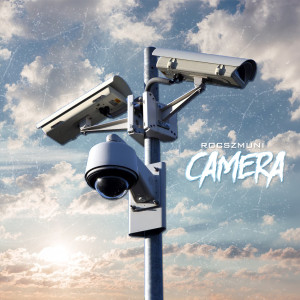 Dengarkan Camera (Explicit) lagu dari RocszMuni dengan lirik