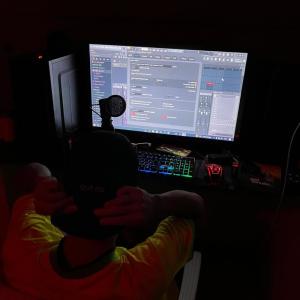 收聽DJ MT DE ARACRUZ的MTG (What Is Love)歌詞歌曲