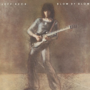 ดาวน์โหลดและฟังเพลง She's a Woman พร้อมเนื้อเพลงจาก Jeff Beck