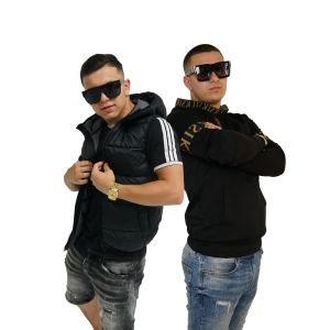 Listen to A szemembe bele nézett song with lyrics from BOTTKA
