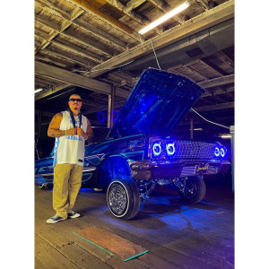 ดาวน์โหลดและฟังเพลง Lets ride (Explicit) พร้อมเนื้อเพลงจาก Low-J