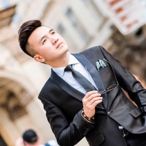 收听Triệu Ái Vy的Đính Ước歌词歌曲