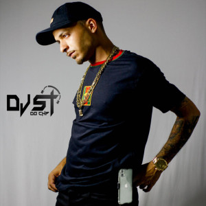 Listen to VAI COM A BUNDA NO CHÃO E BATE (Explicit) song with lyrics from DJ ST DO CHP