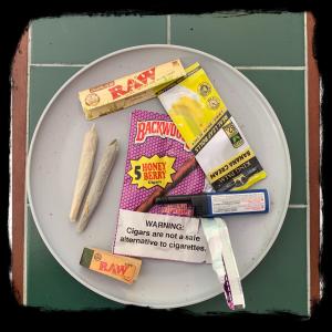 ดาวน์โหลดและฟังเพลง Shmaked Up (Explicit) พร้อมเนื้อเพลงจาก Joe2Cold