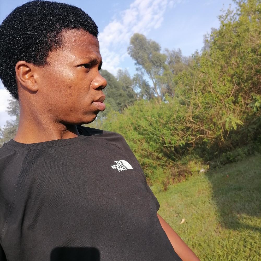 Uthando lwethu (feat. MHLENGI-K) (Explicit)