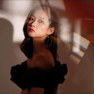 收聽王晴的講不出再見 (其他)歌詞歌曲