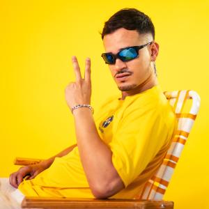 收聽Marquinho的Ritmo do Verão歌詞歌曲