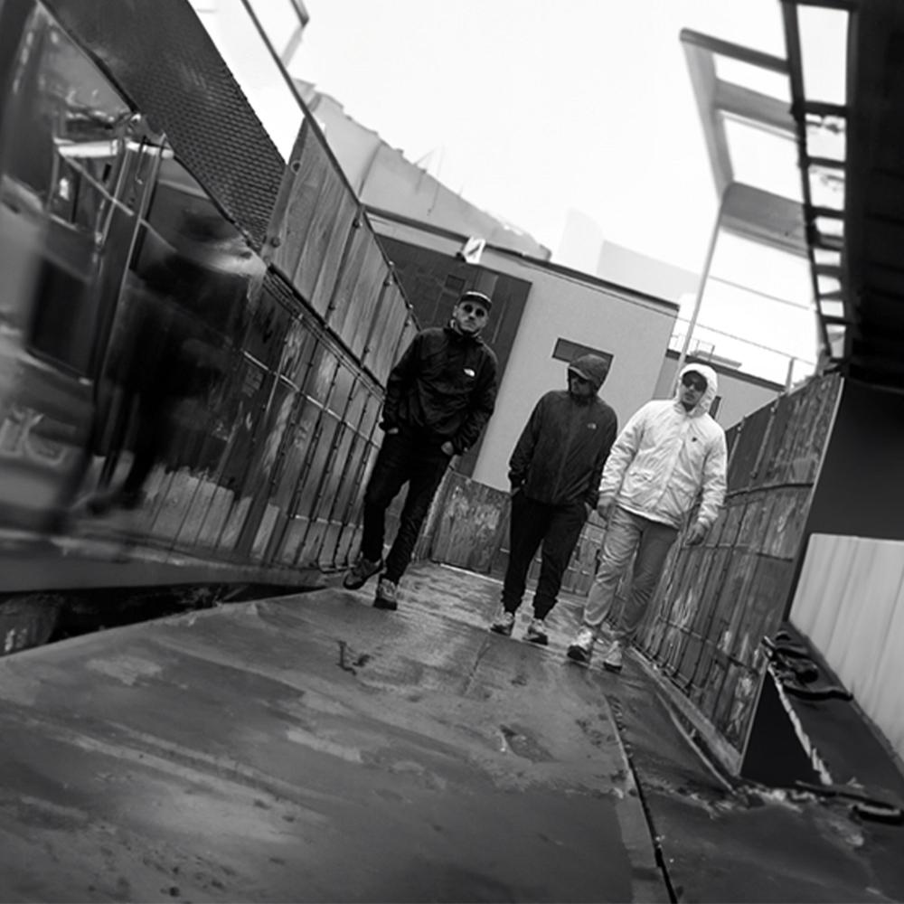 Virgule (feat. mvnitou) (Explicit)
