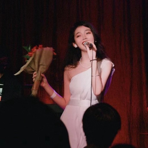 Cindy吃豆花儿